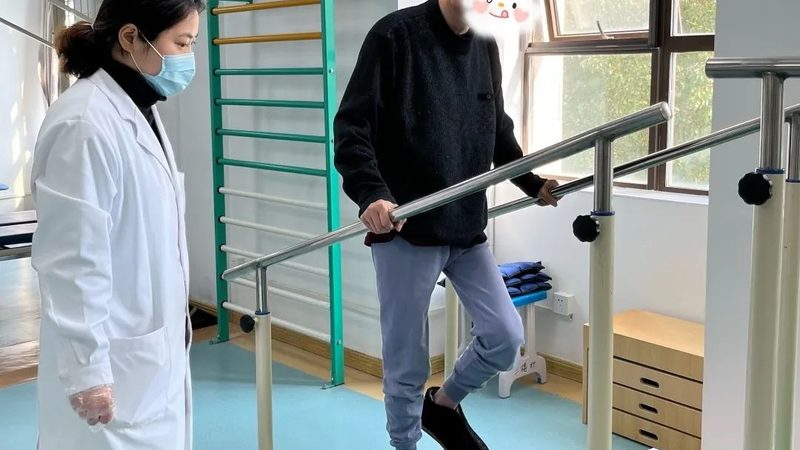康复护理行业规范培训：守护失能老人的关键一环